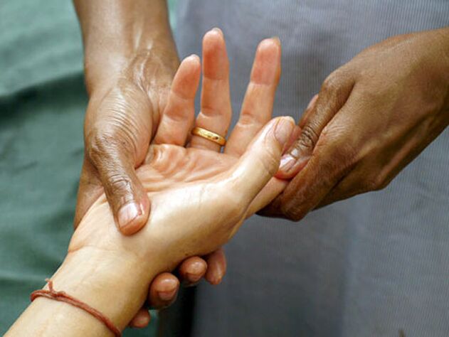 Usoro ọgwụgwọ ntuziaka bụ usoro a ma ama nke ọgwụgwọ rhizarthrosis nke na-emetụta nkwonkwo mkpịsị aka.